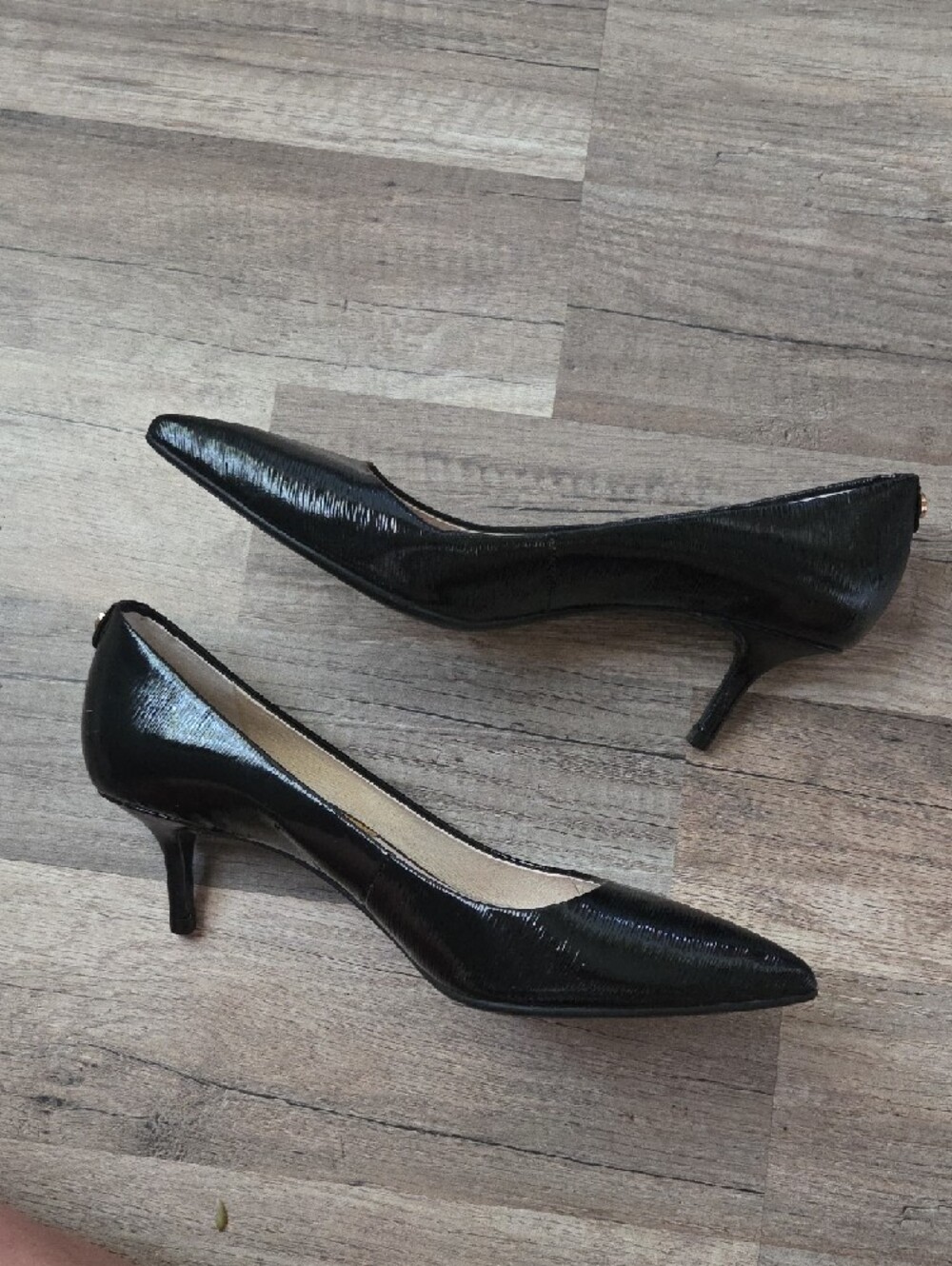 Michael Kors Black Pointed Leather Kitten Heel Pumps - Picture 3 of 8